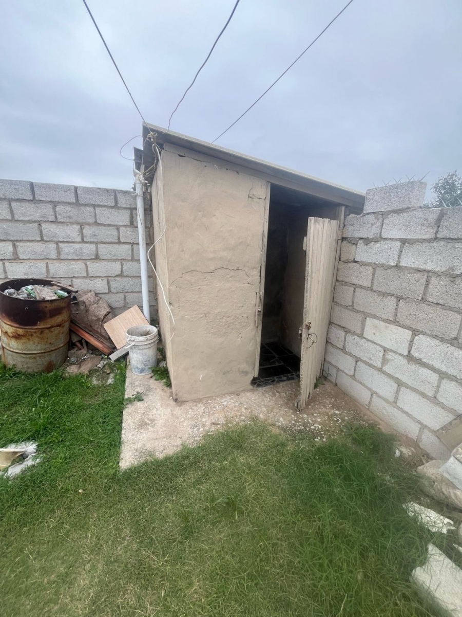 2 Bedroom Property for Sale in Kwazakhele Eastern Cape